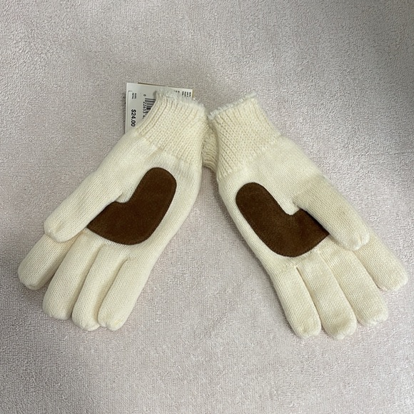 Isotoner Gloves | NWT | Super Soft & Luxury | Color Ivory - Picture 4 of 8